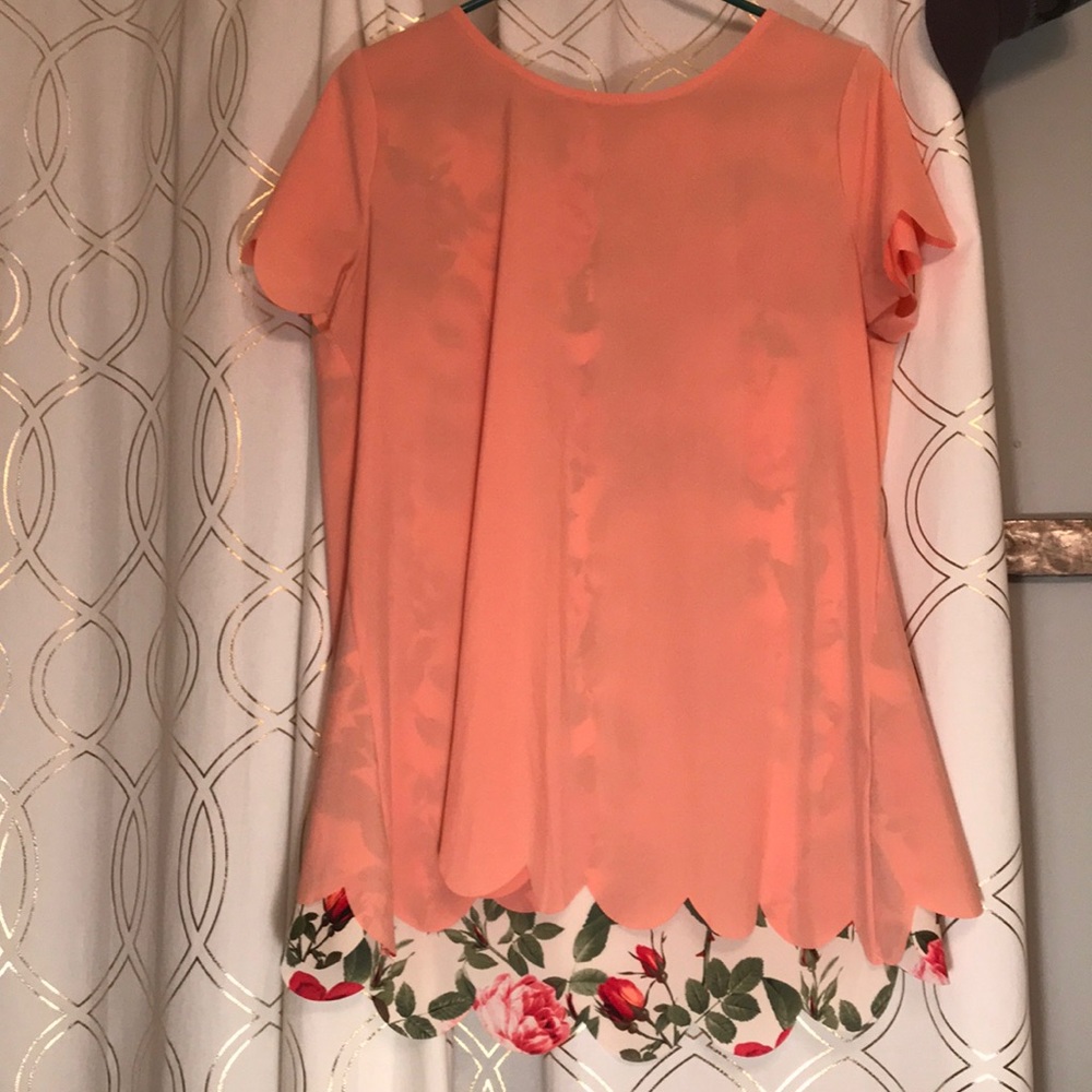 Short sleeve top